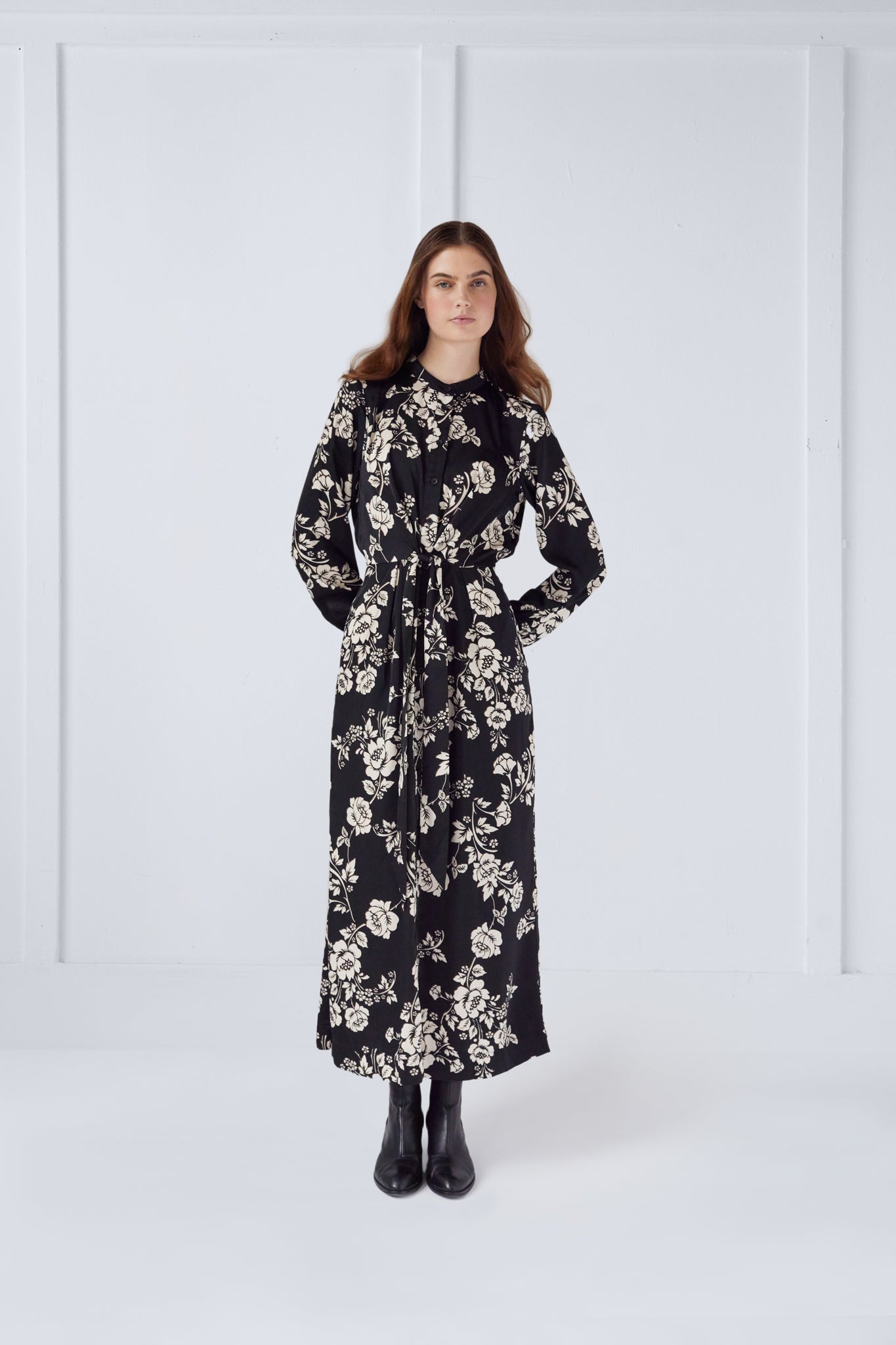 Lisa Dress in Flowers on Black #8298BFB  UNAYA