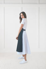 Load image into Gallery viewer, Black and White Pleated Skirt #1504