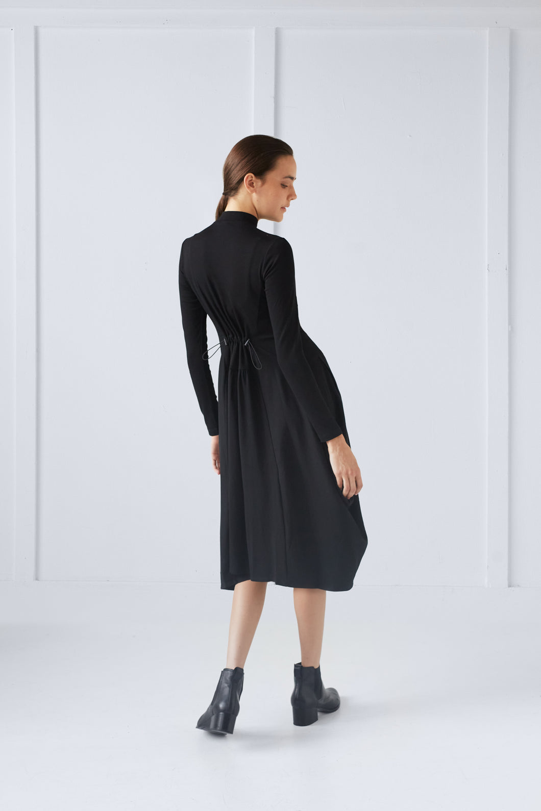 Back Pully Dress with Mock Neck